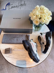 Balenciaga Triple S Sneakers BTSS1322712 